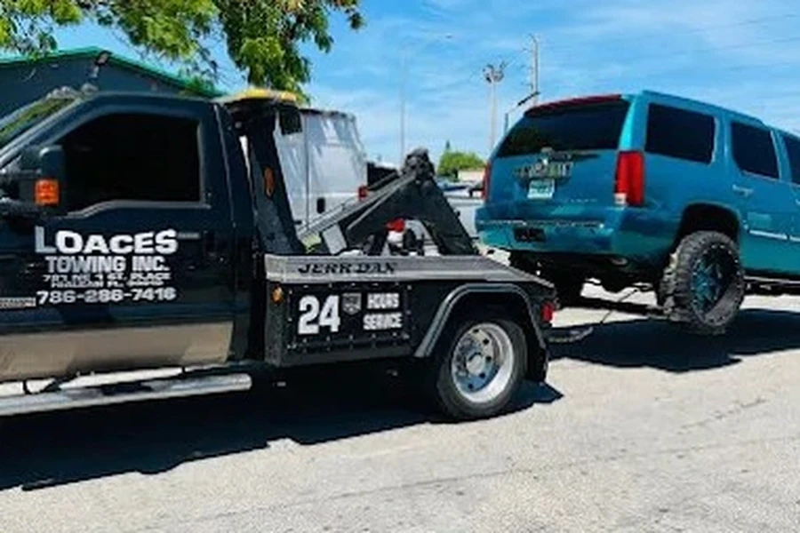 Small Car Towing and Long-Haul Towing